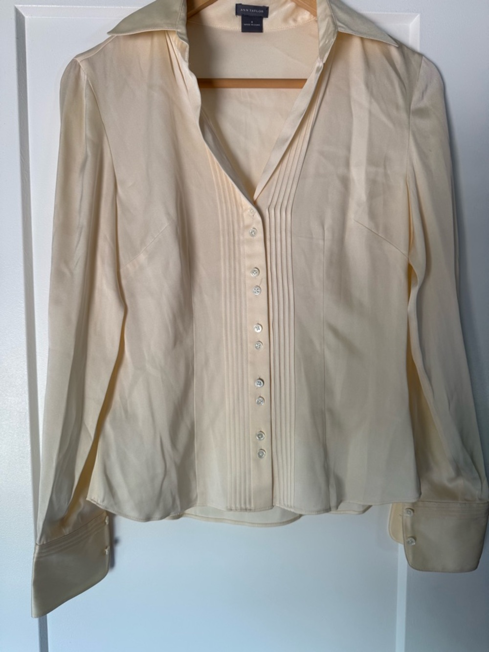 Ann Taylor Ivory Pleated Button-Front Blouse
